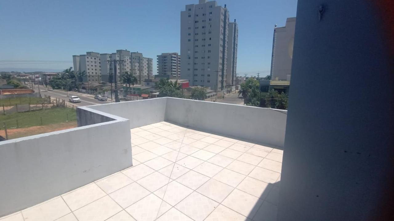 Sobrado Com Terraco E Area De Churrasqueira. Торрис Экстерьер фото