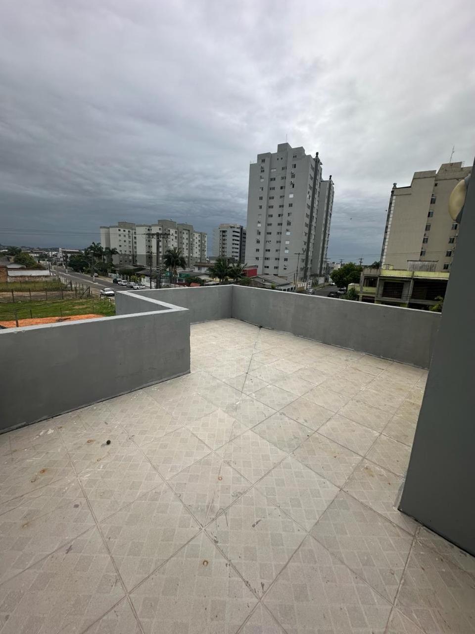 Sobrado Com Terraco E Area De Churrasqueira. Торрис Экстерьер фото